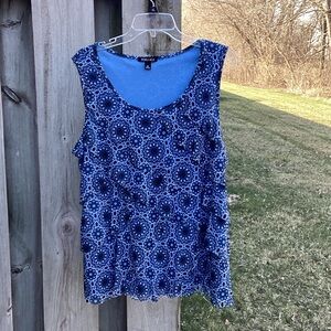 Roz & Ali Navy and Light Blue Geo-Pattern Sleeveless Tank